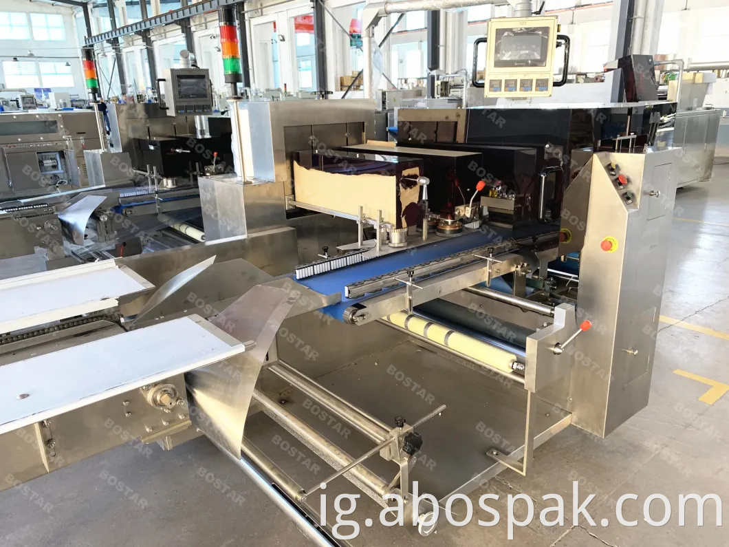 Automatic mbukota Machine ntabi noodles Family Pack Group nkwakọ Food Wrapping Machine